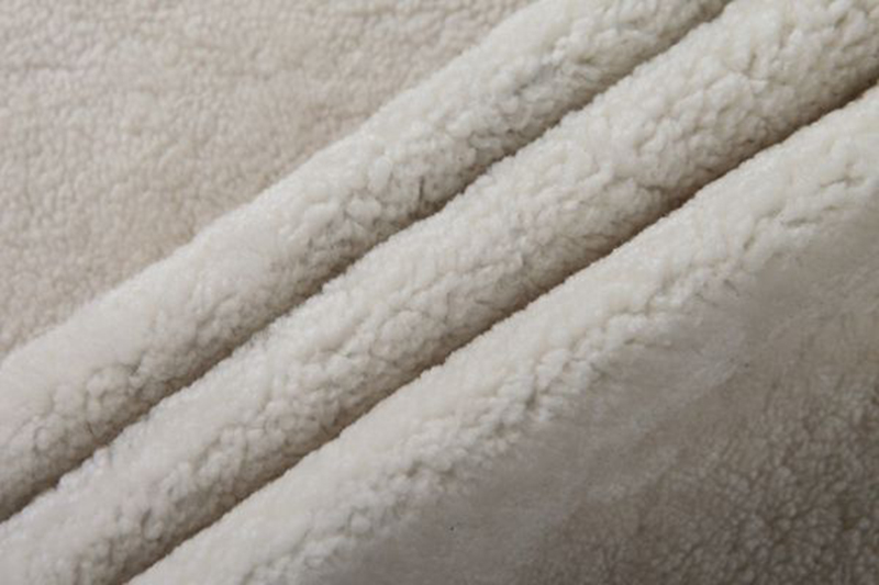 羊羔絨復(fù)合面料(800).jpg 羊羔絨復(fù)合面料(800).jpg